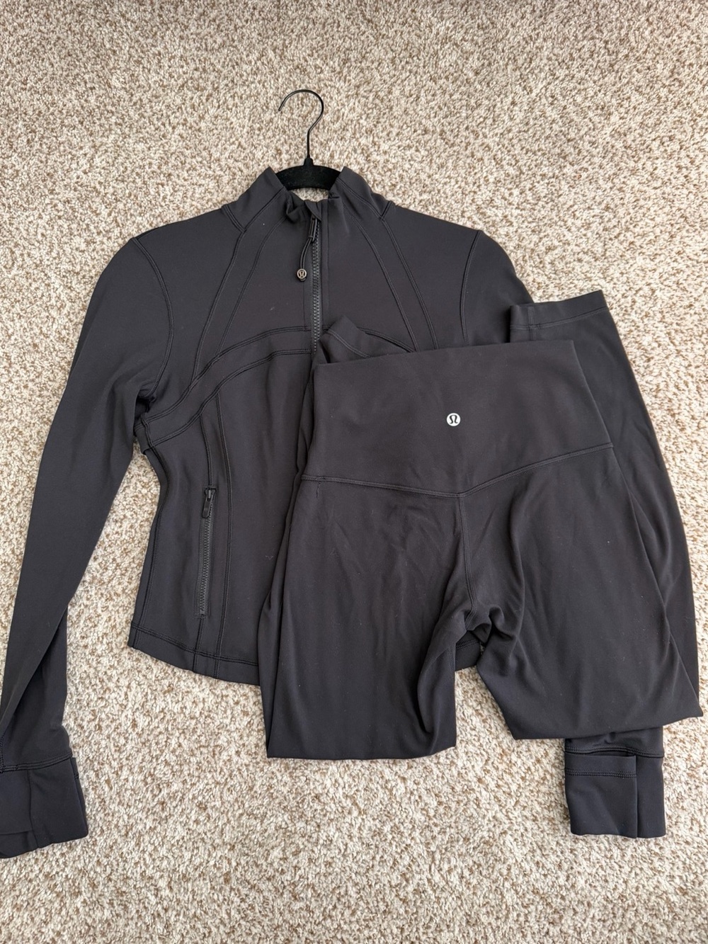 lululemon athletica size 4 Black Zip Jacket & High-Waist Leggings Set